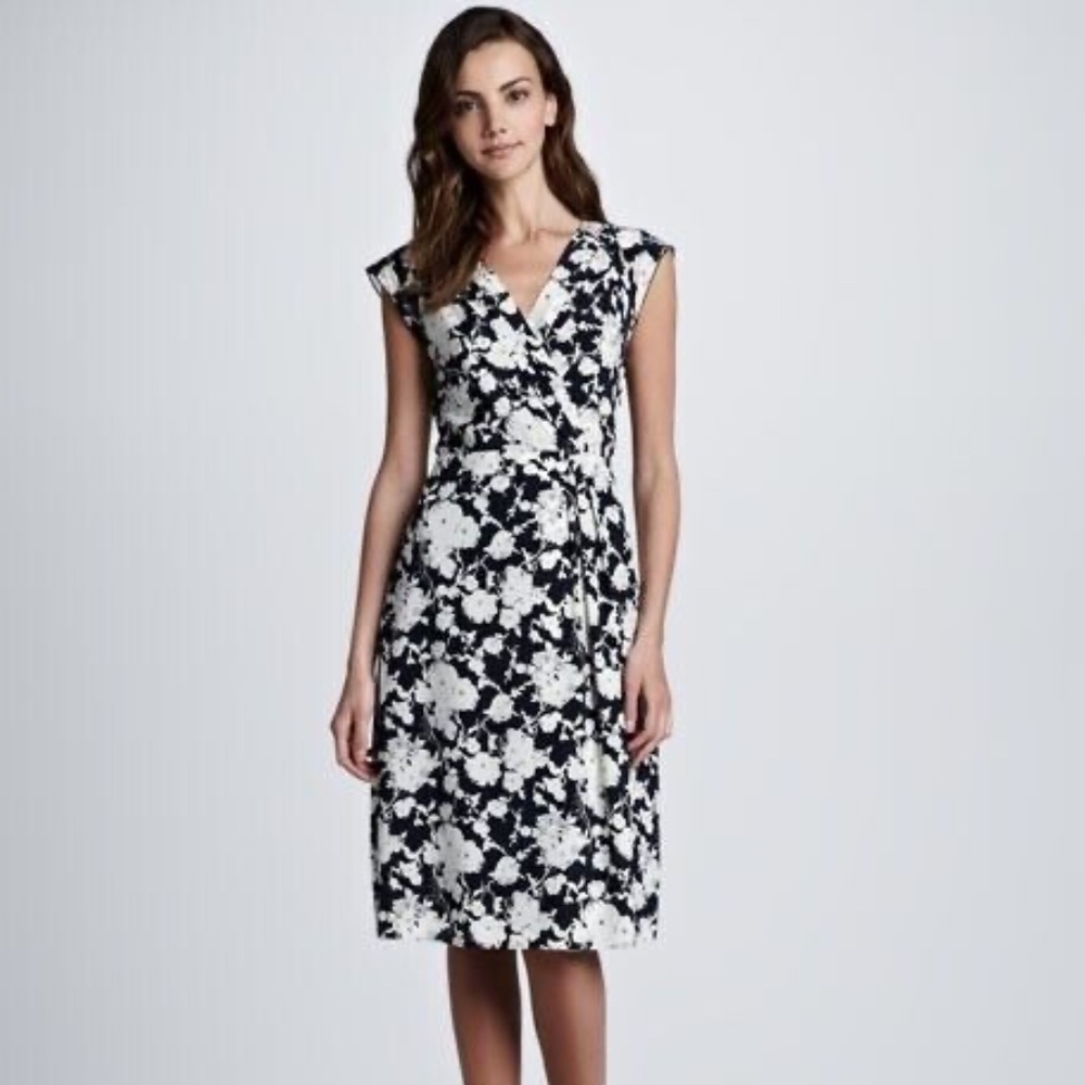 Tory Burch – Floral Navy Blue and White Printed Dress with Cap Sleeve